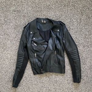HM DIVIDED LEATHER JACKET!